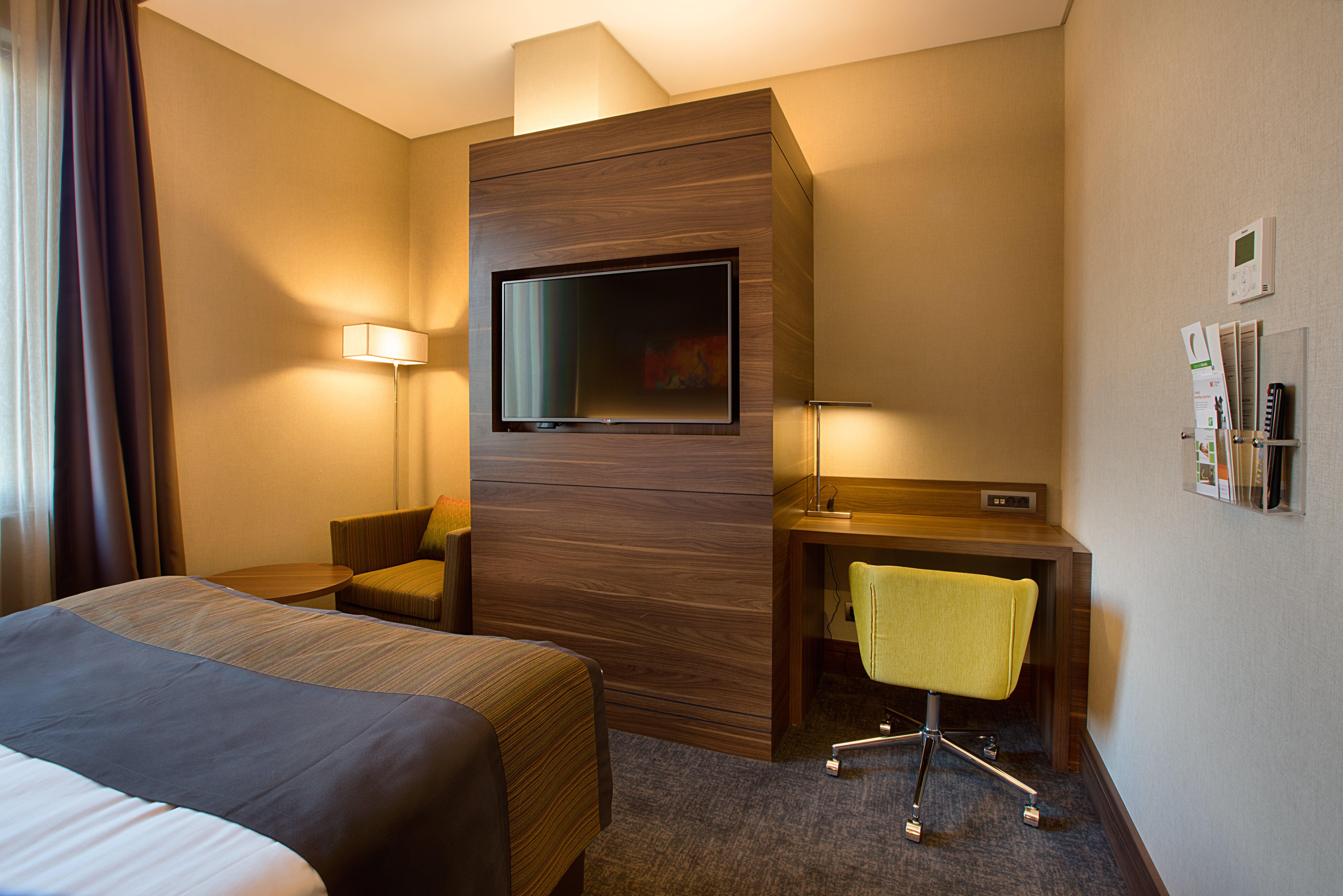 Holiday Inn Istanbul - Kadikoy By Ihg Exterior photo