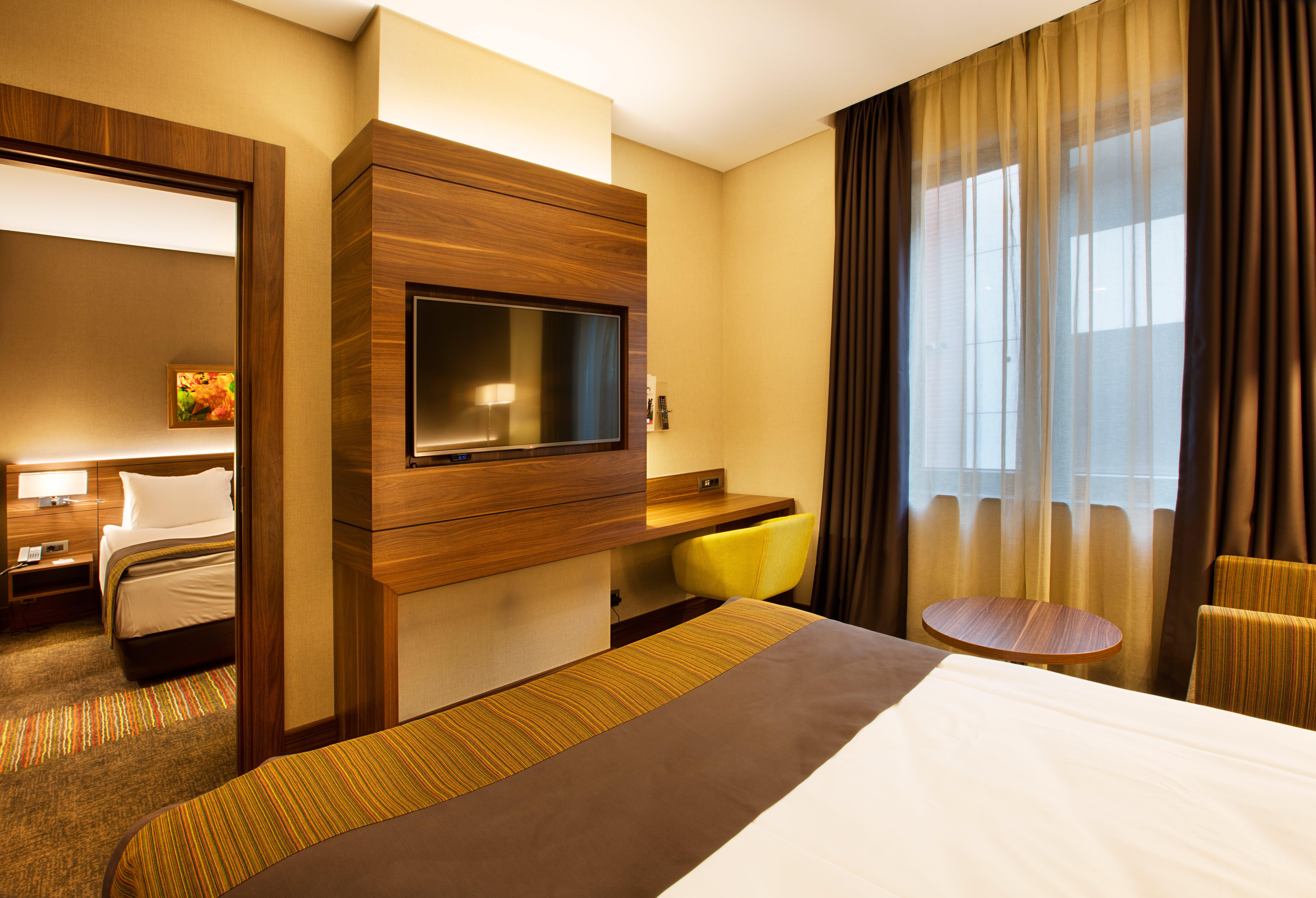 Holiday Inn Istanbul - Kadikoy By Ihg Exterior photo