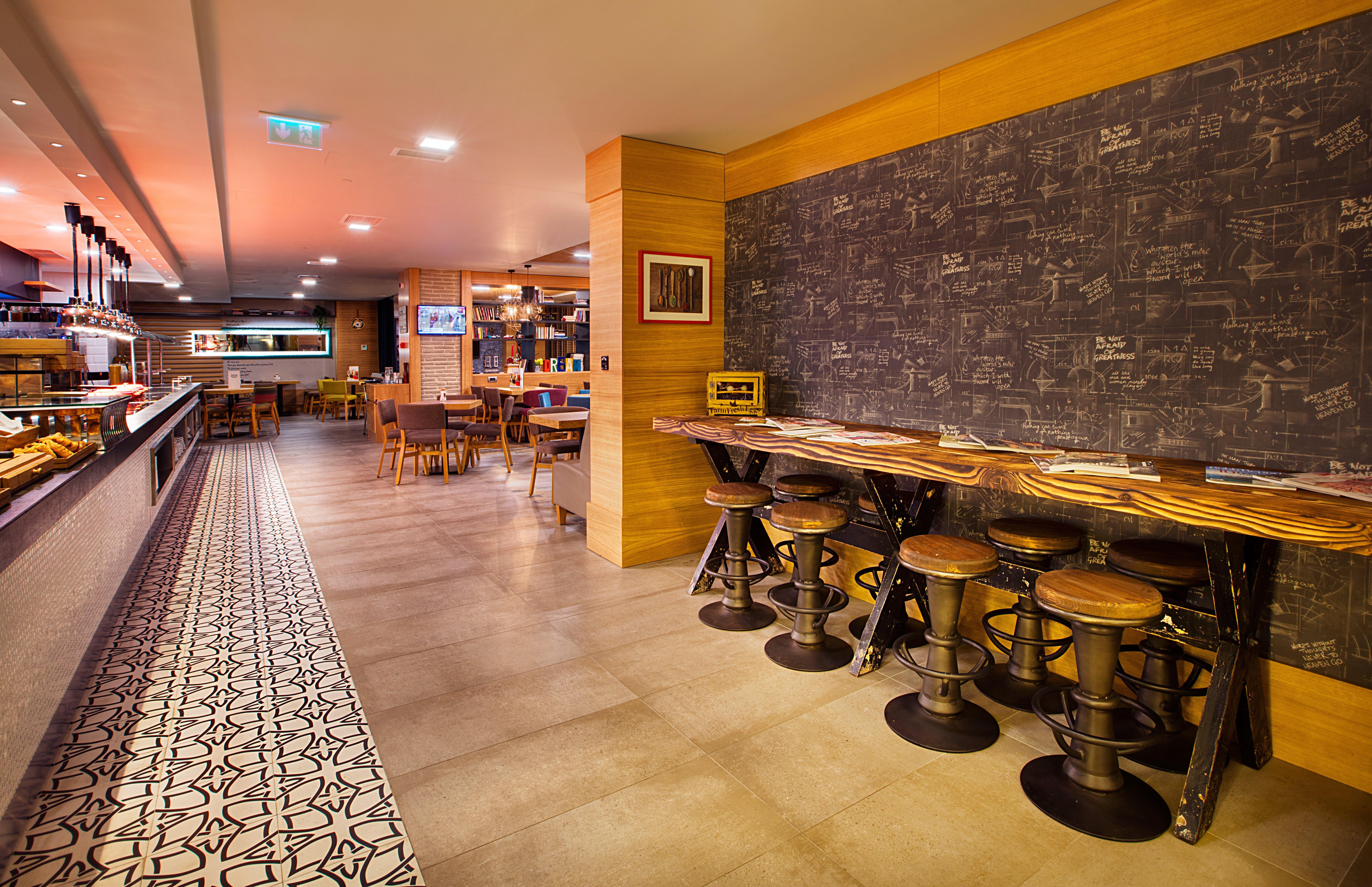 Holiday Inn Istanbul - Kadikoy By Ihg Exterior photo