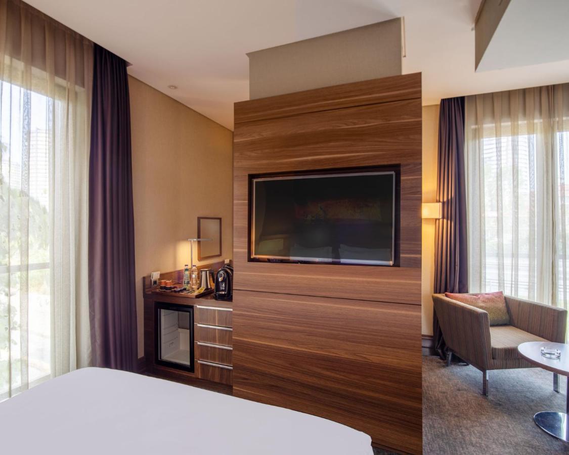 Holiday Inn Istanbul - Kadikoy By Ihg Exterior photo