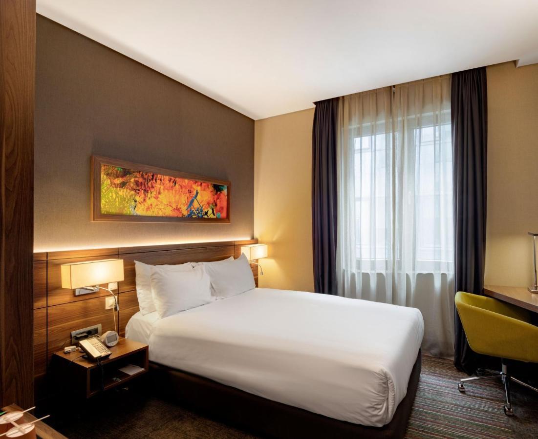 Holiday Inn Istanbul - Kadikoy By Ihg Exterior photo